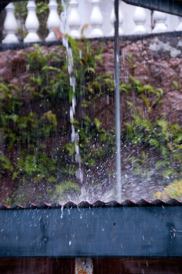 20110220-43-Rainy-afternoon-Chateau-St-Cloud-La-Digue-Seychelles