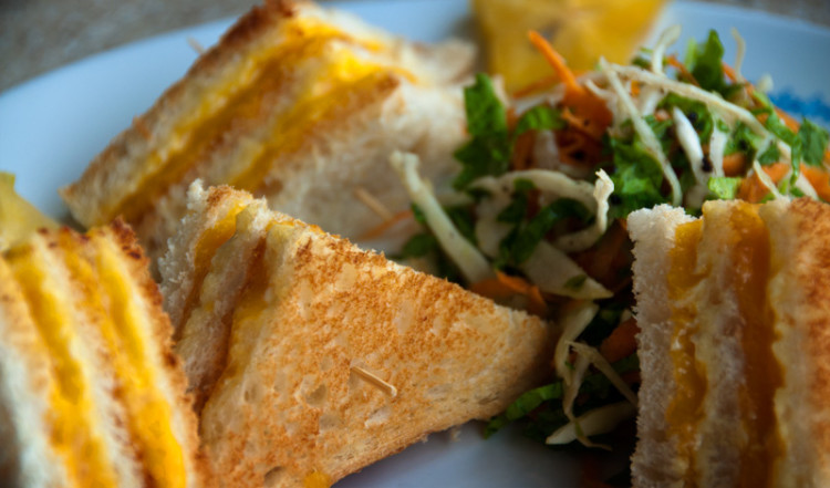Sandwich på Tarosa Café, La Digue Seychellerna