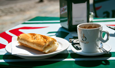 Bocadillo y Café, Bar Castillo, Manilva 
