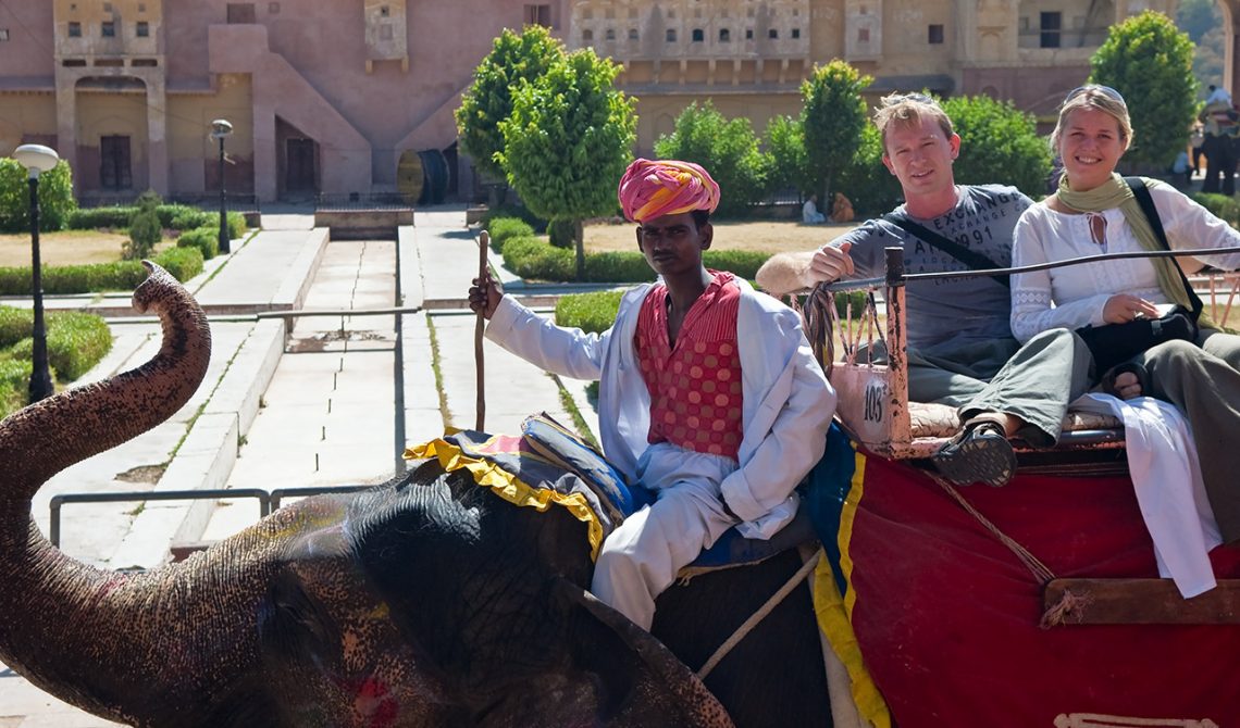 På elefantrygg, Amber Fort