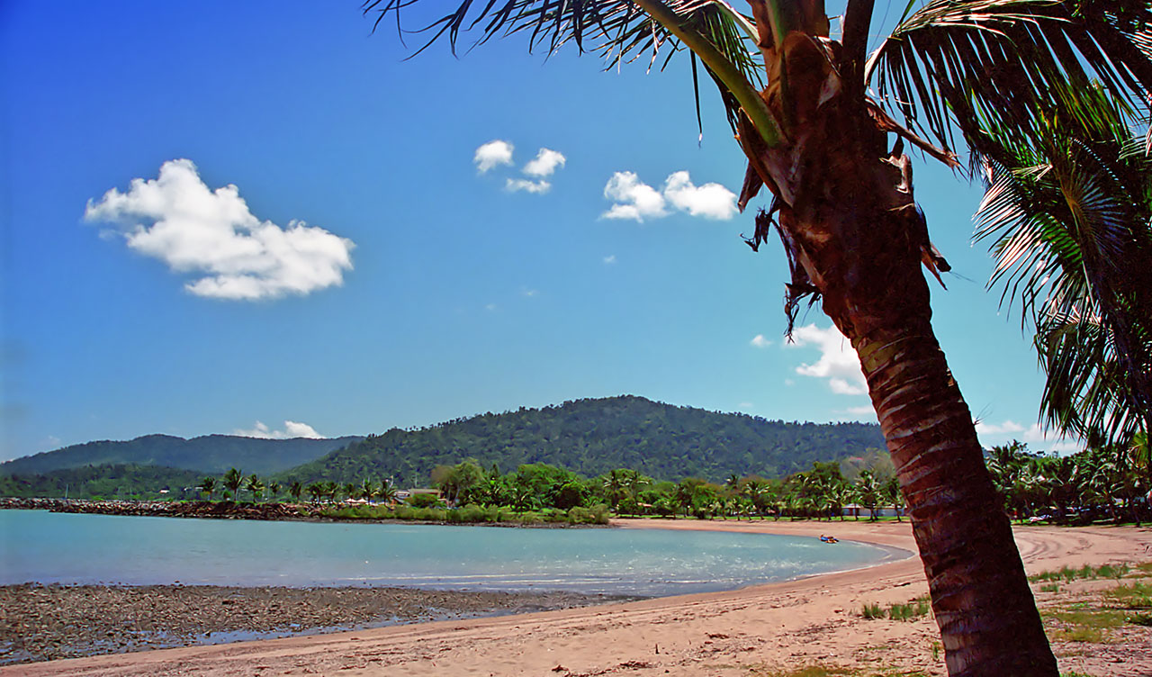 Airlie Beach Strand