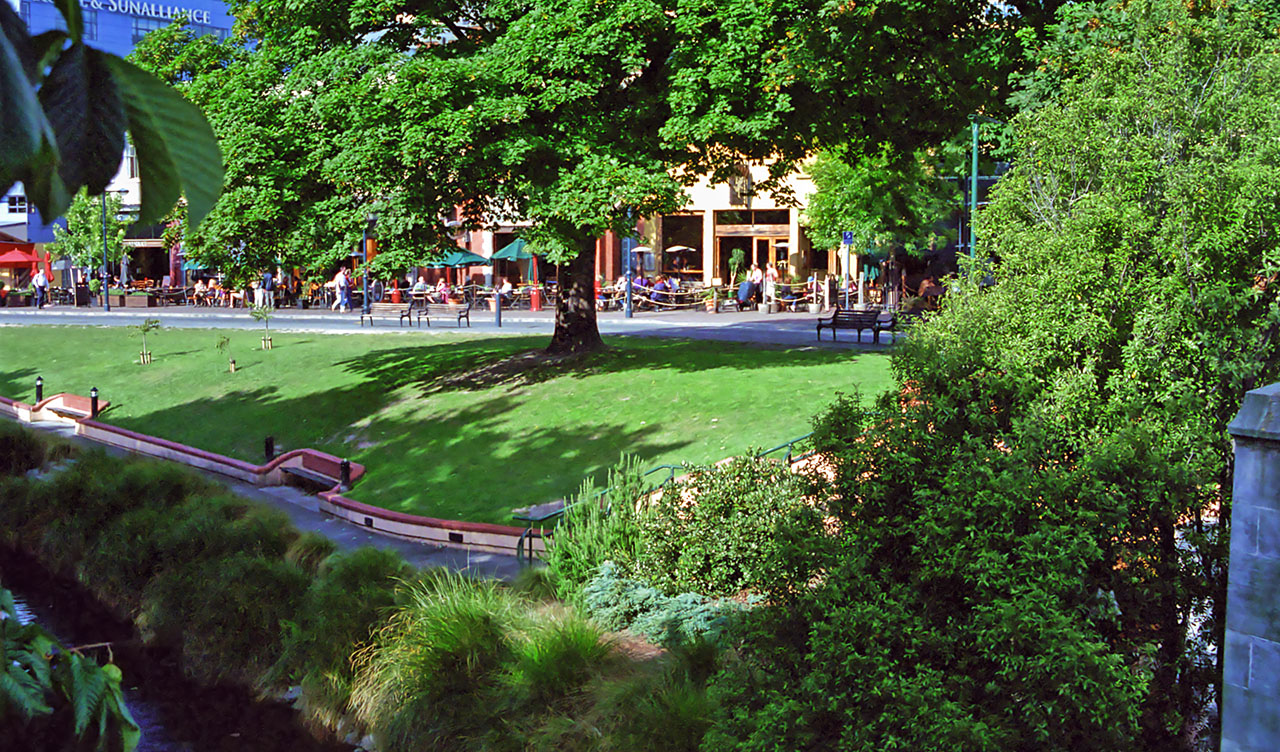 Park vid Oxford Terrace i Christchurch