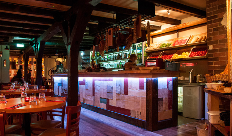 Bar på Restaurang Uno, Reykjavik