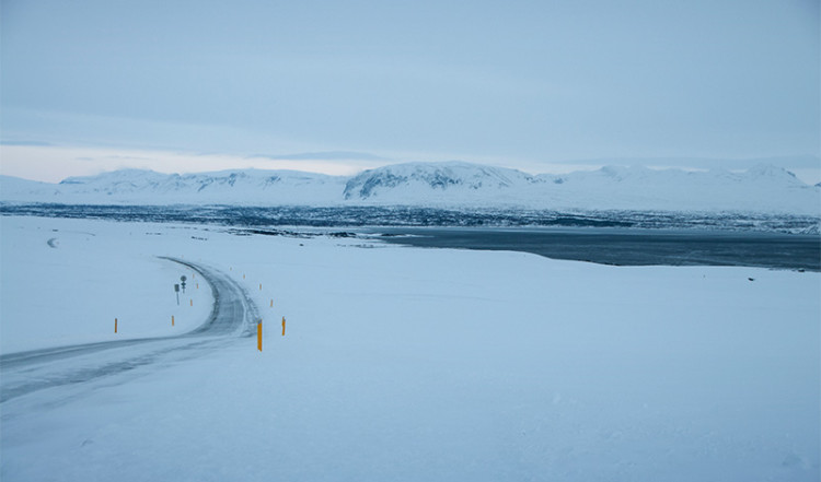 Þingvellir National Park och Tingvallavatn från väster, Island