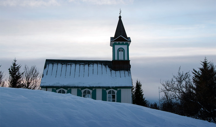 Þingvellir kyrka, Tingvalla Island