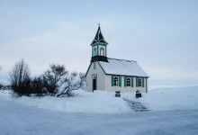 Tingvalla Kyrka, Island