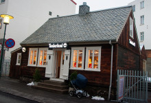 Timberland i gammalt hus vid Laugavegur, Reykjavik Island
