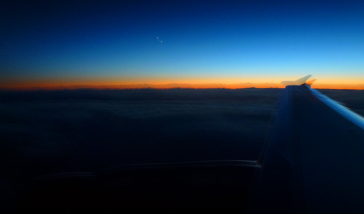 Flighten från Keflavik, Island mot Köpenhamn