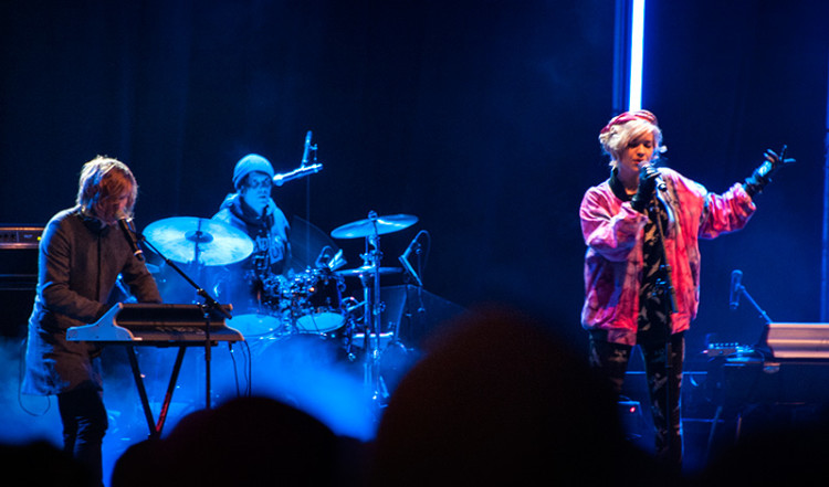 Tove Styrke inviger Clarion Post