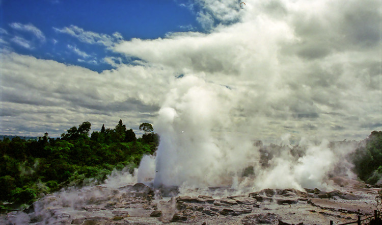 Pohutu Geyser, Whakarewarewa Pohutu Geyser, Whakarewarewa
