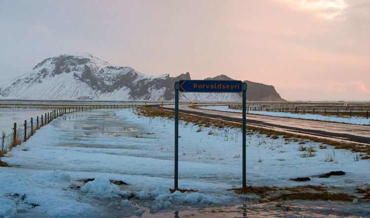 Väg längs Eyjafjallajökull vulkan Island