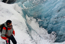 Vår guide på glaciären Sólheimajökull, Island