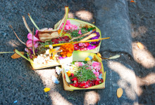 Offergåva på trottoaren, Sanur Bali