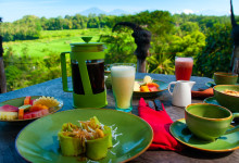 Balinesisk frukost pannkaka på Bambu Indah, Ubud Bali