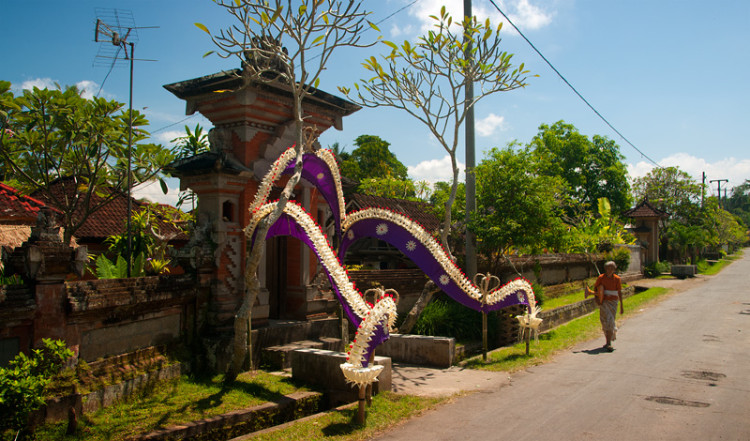 Tempel längs Banjar Baung i Sayan, västra Ubud Bali Tempel längs Banjar Baung i Sayan, västra Ubud Bali