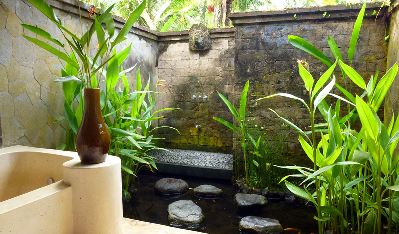 Badrum i Superior Villa, Arma Resort Hotel Ubud