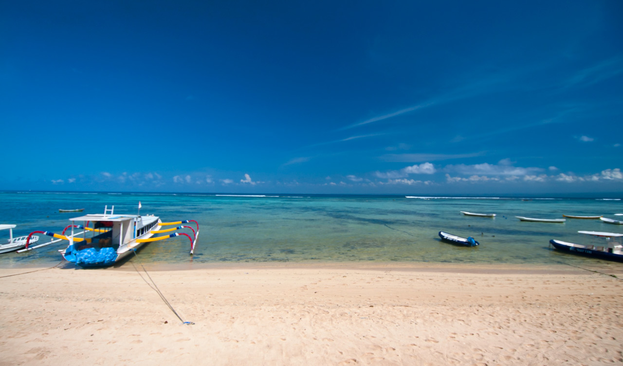 Vacker strandvy vid Indiana Kenanga Villas, Lembongan