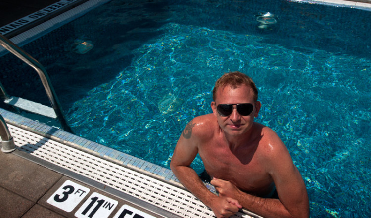 20120716-21-Lasse-pool-the-James