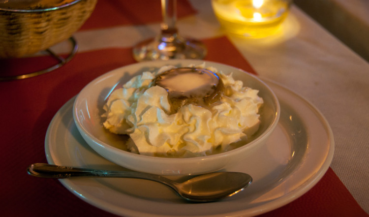 Flan, Aguilar Restaurang, Estepona Flan, Aguilar Restaurang, Estepona