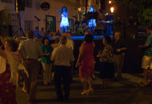 Dansen fortsätter till långt in på morgontimmarna, Verbena de Santa Ana, Manilva