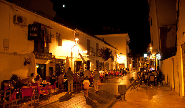 Nattliv på Calle Malaga, Estepona Nattliv på Calle Malaga, Estepona