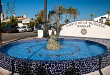 Fontän vid parkeringen, Puerto de la Duquesa