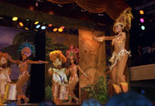 Skaka loss karnevalstämingen på Plataforma Sambashow, Rio de Janeiro