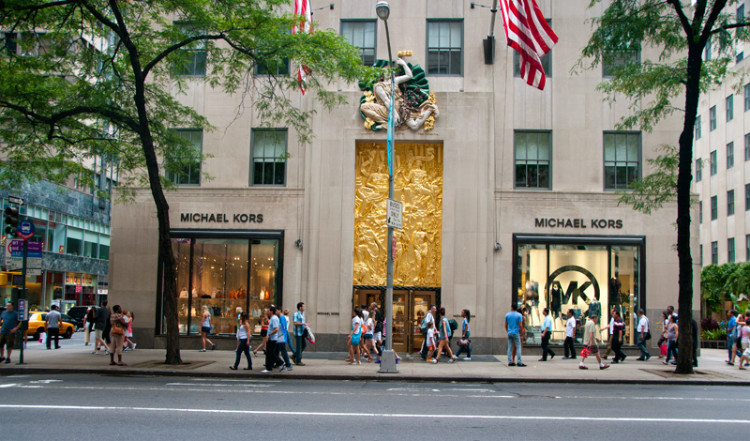 MIchael Kors på 610 Fifth Avenue, La Maison Francaise byggnaden, NYC