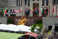 Prometheus vid the Lower Plaza of Rockefeller Center, New York