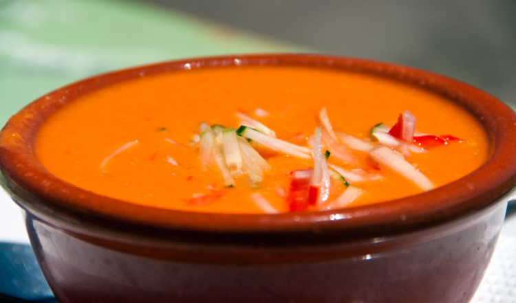 Perfekt lunch, en god Gazpacho på Paco Chiringuito i Estepona Perfekt lunch, en god Gazpacho på Paco Chiringuito i Estepona