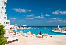 Solstolar runt Poolen, Bel Air Collection Hotel, Cancún