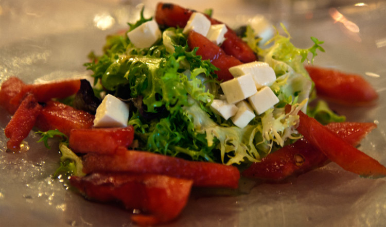 Vattenmelonsallad på Adonis i Tulum, Mexiko