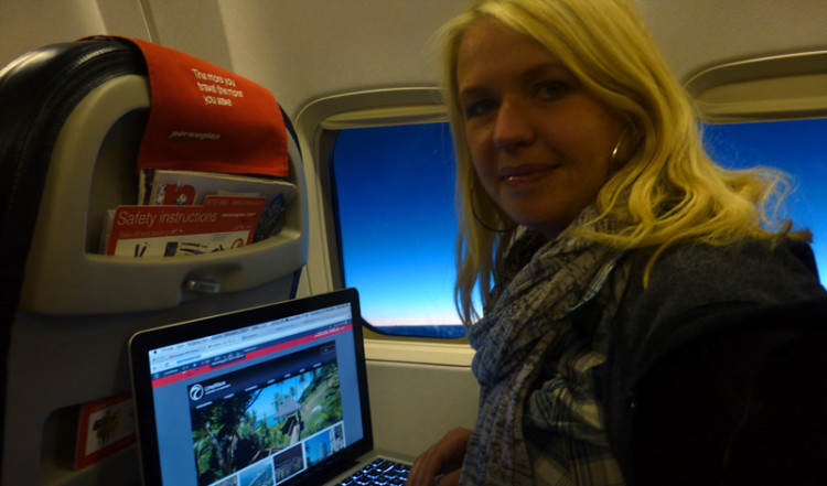 Anki testar Limewave på 10 000 meters höjd i ett Norwegian flygplan