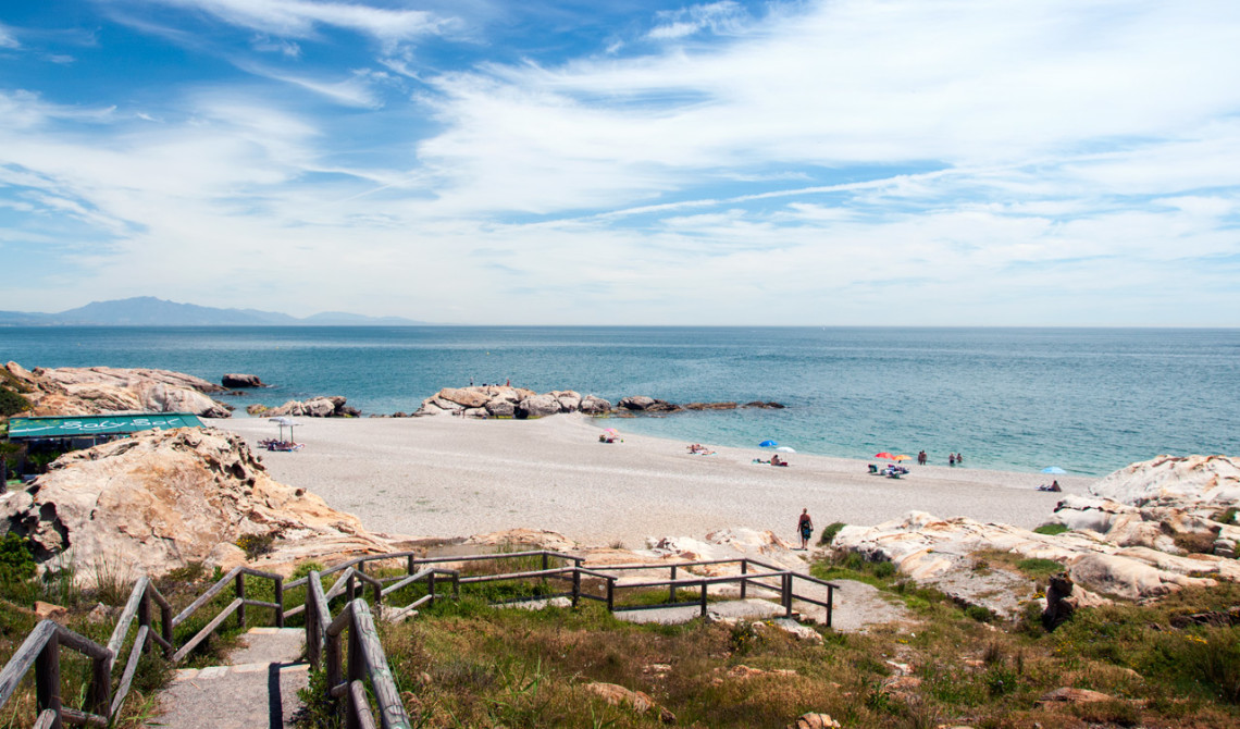En lugn förmiddag på Punta Chullera strand