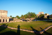 Sen eftermiddag vid Maya Ruinerna i Tulum