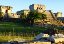 Sen eftermiddag vid Maya Ruinerna i Tulum