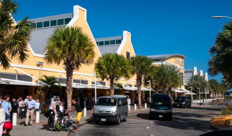Hato International Airport, Curacao