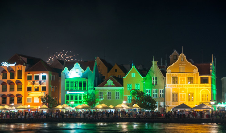 Fyrverkerier och Nyårsfirande i Punda, Willemstad