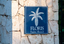 Skylt till infarten till Floris Suite Hotel, Piscadera, Curacao