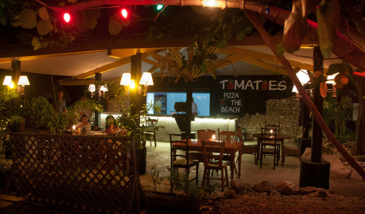 Tomatoes Restaurant vid Pirate Bay i Piscadera, Curacao