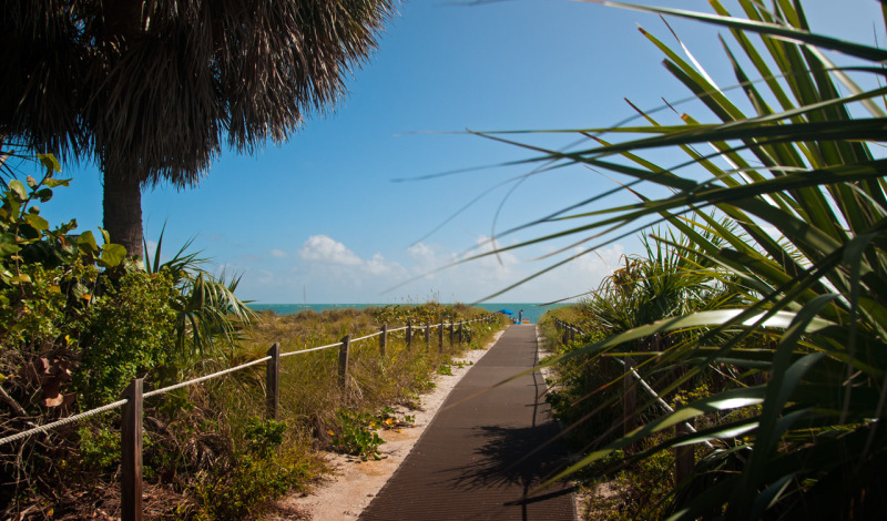 På väg till stranden. Bill Baggs Cape Florida State Park, Key Biscayne, Miami
