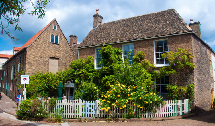 Peacocks Tearoom, Ely