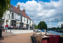 The Cutter In vid Great Ouse River, Ely