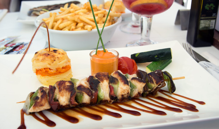 Kycklingsspett på Cubanga i Puerto de la Duquesa