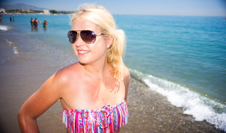 Anki på stranden i Estepona