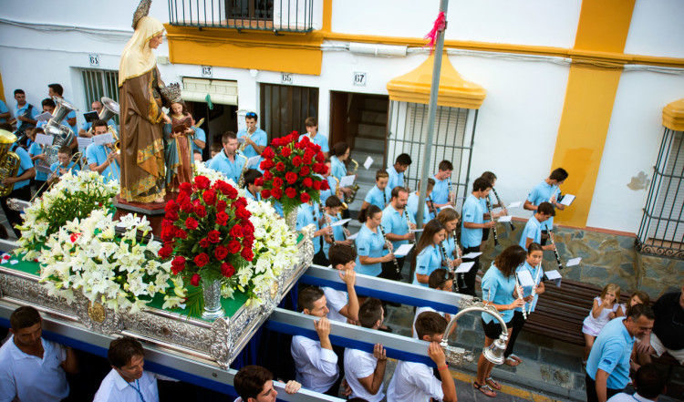 Procession genom byn, Verbena Santa Ana