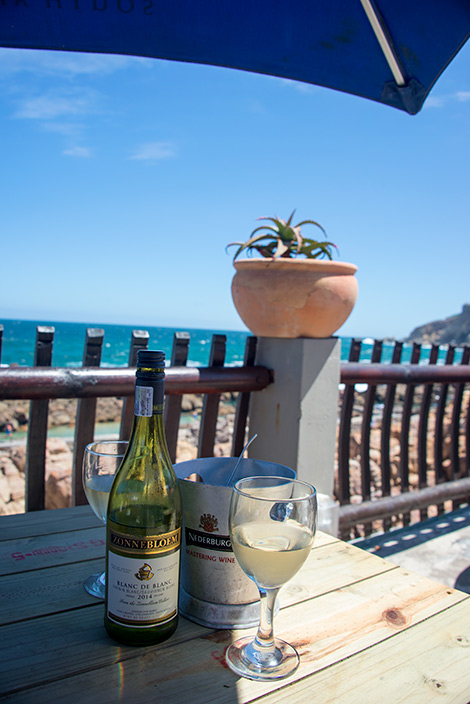 Härlig vy från uteserveringen till Ponto Grille and Carvery i Mossel Bay, Sydafrika