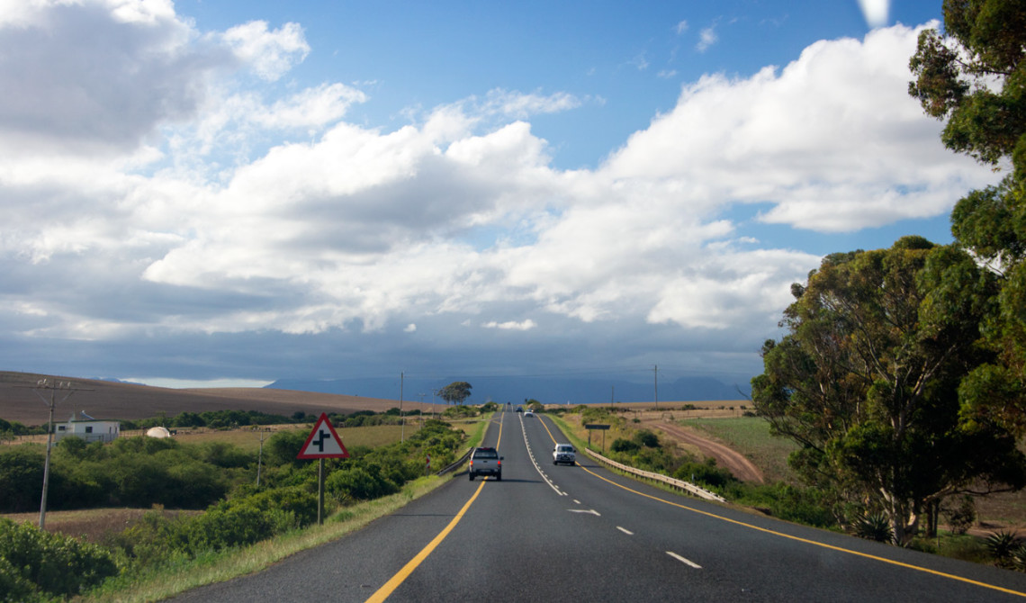 Vackra vyer från bilen längs Garden Route, Sydafrika