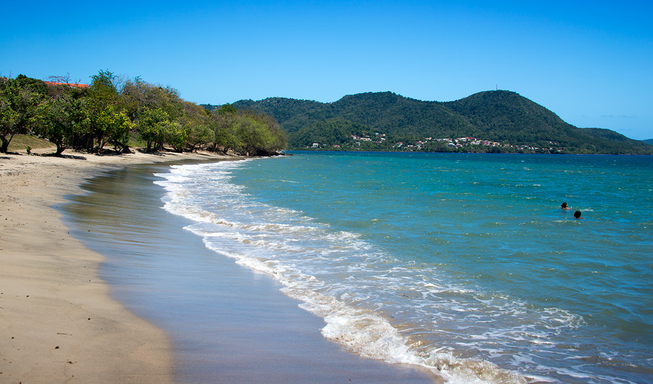 Strand nedanför Ti ' Paradis i Saint-Luce, på Martinique