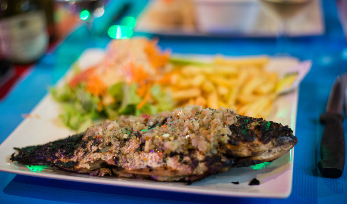 Middag på Chiche Restaurant i Sainte-Luce, Martinique